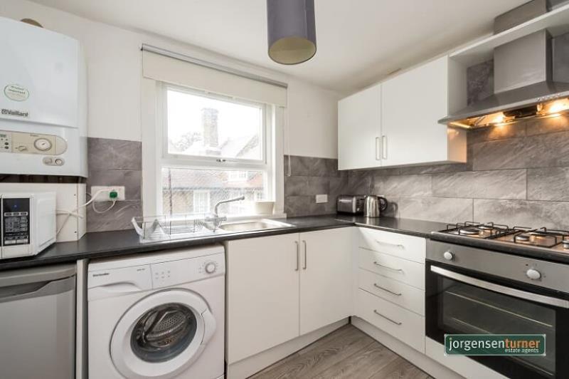 Apartment in London - View 3