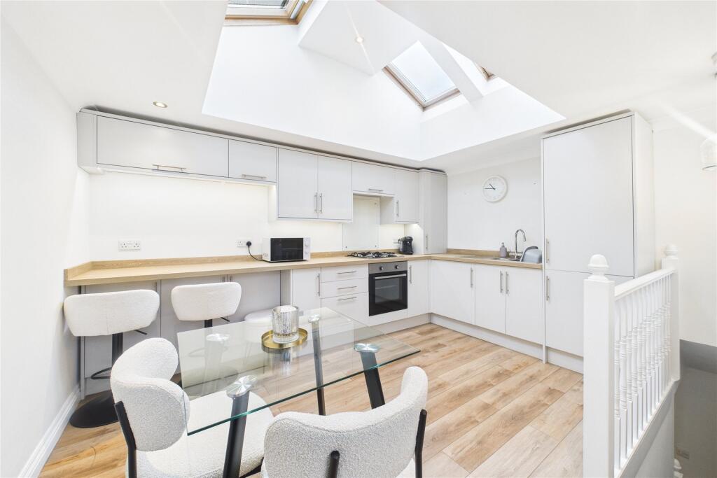 Main image of property: London Road, Wokingham, Berkshire, RG40