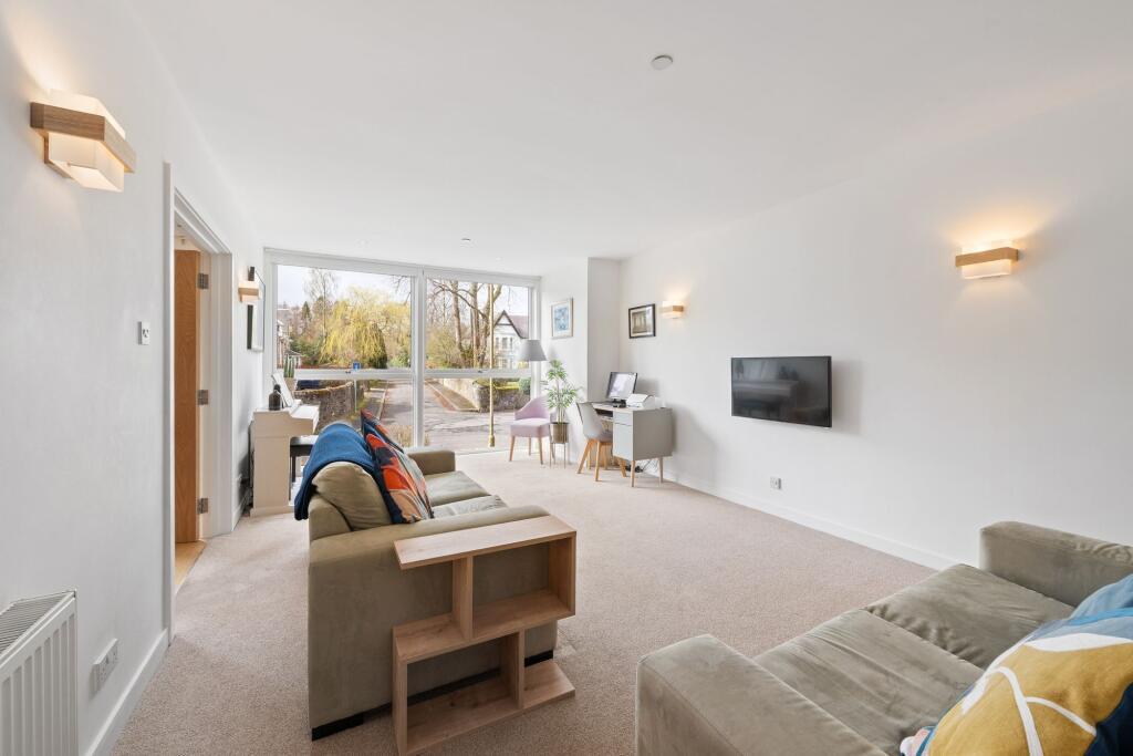 Apartment in Dunblane, Stirling - View 3