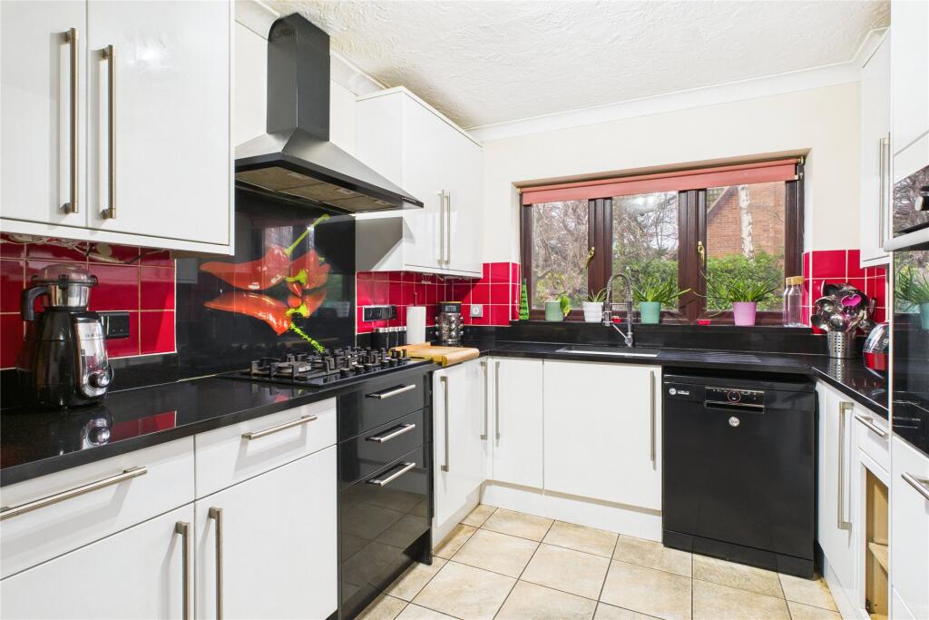 House in Finchampstead - View 2