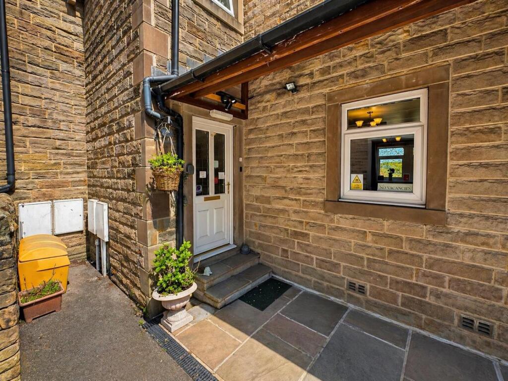 House in Keighley, Haworth Brow, Haworth and Stanbury - View 2