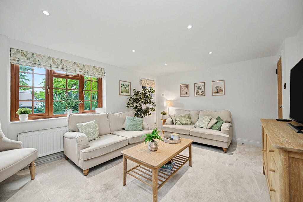 House in Rugby, Thurlaston - View 3