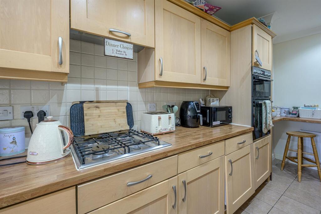 House in Dudley - View 4