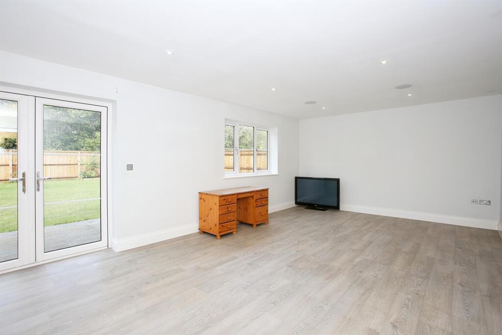 House in Bath - View 4