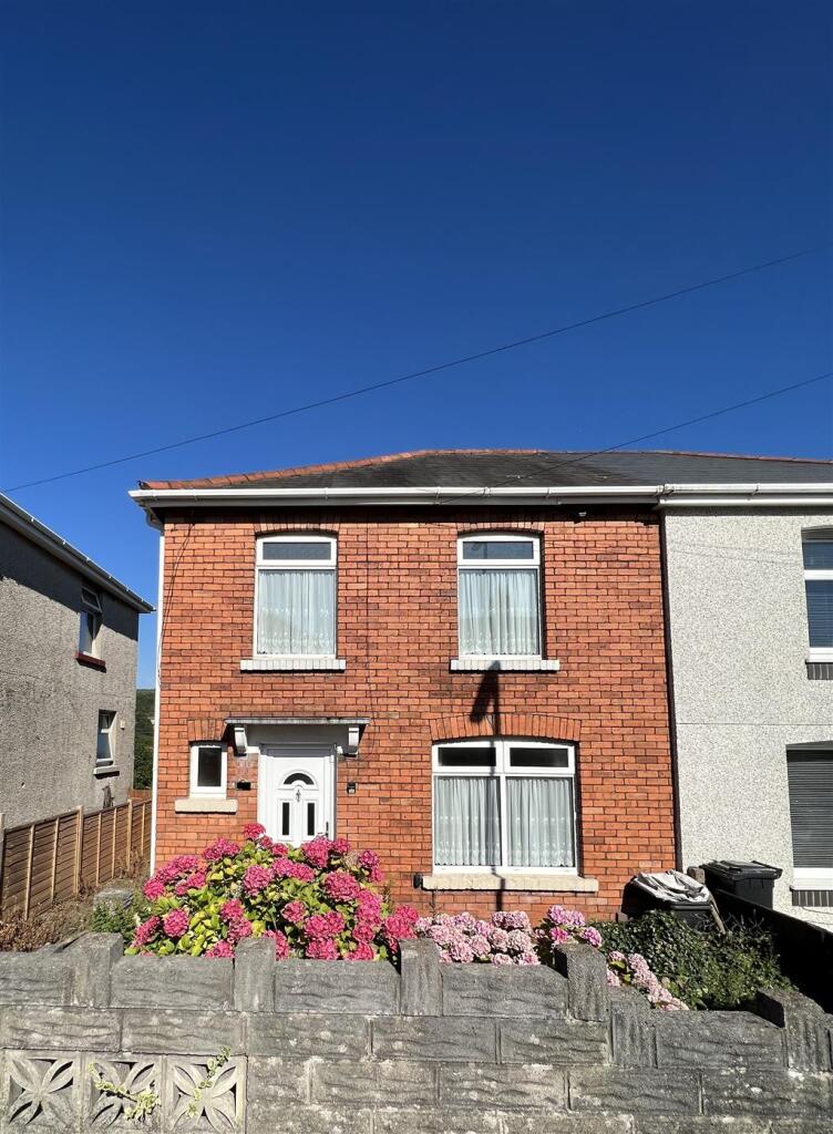 Main image of property: 139 Ruskin Street