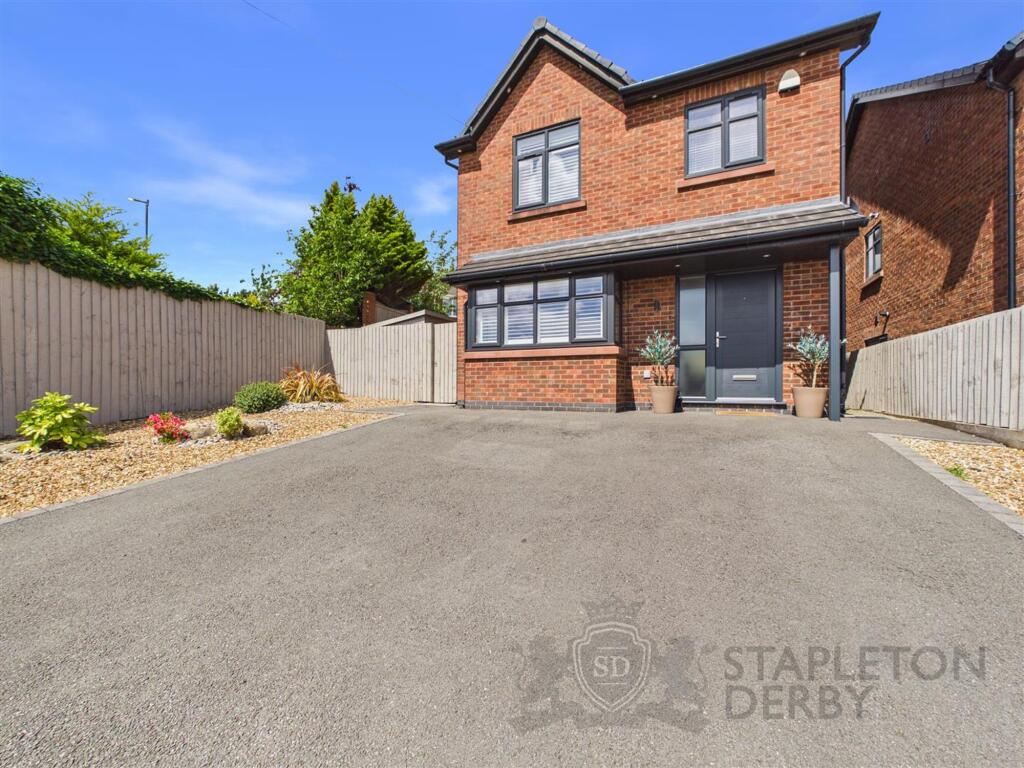 House in St Helens, Windle - View 2