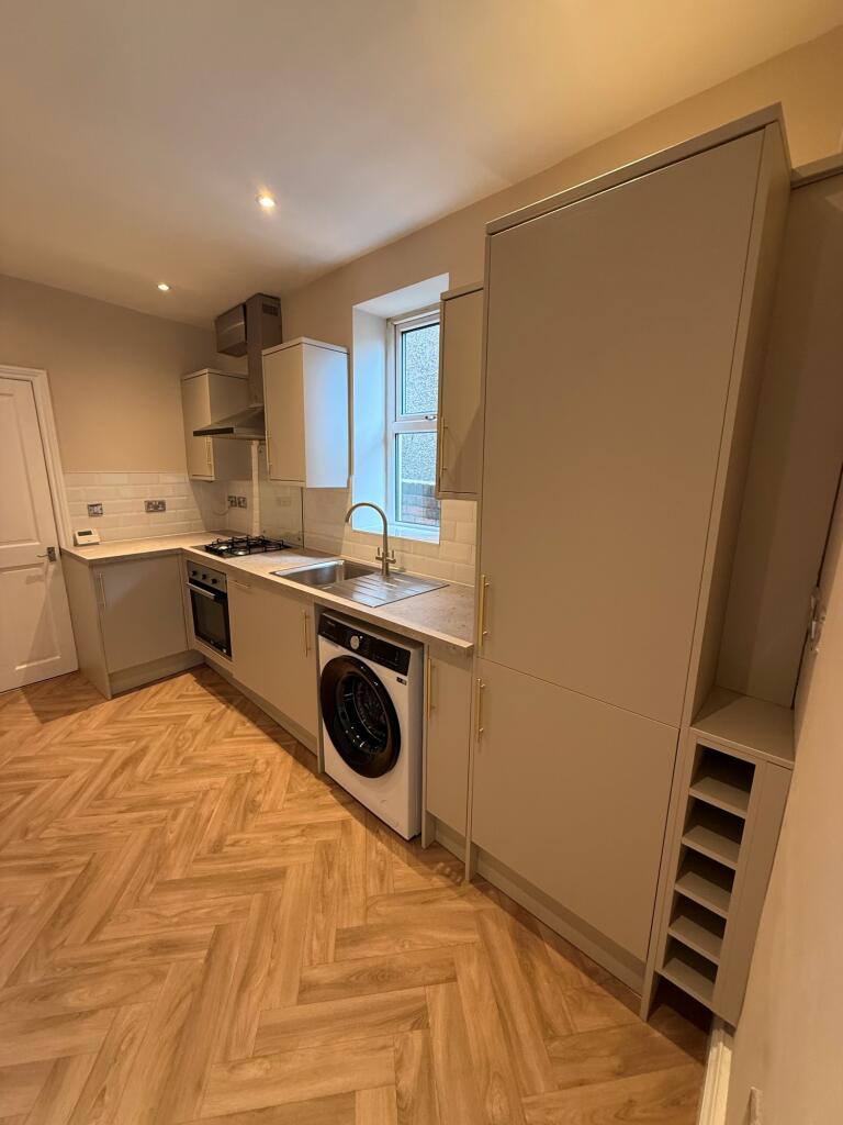 Main image of property: Basement Flat, 45 Stackpool Road, Southville, Bristol