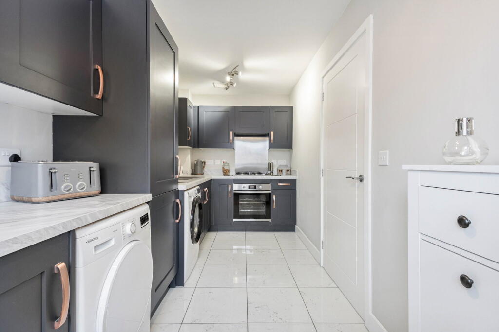 House in Wakefield, West Yorkshire - View 3