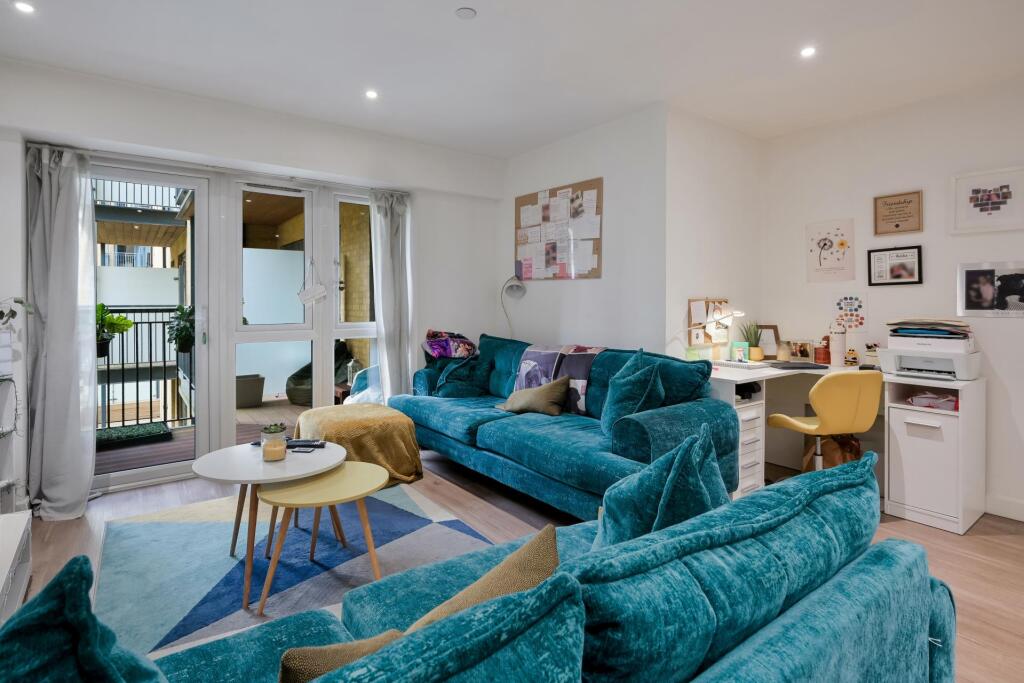 1-bed apartment on Celeste House, London, NW9, £350,000