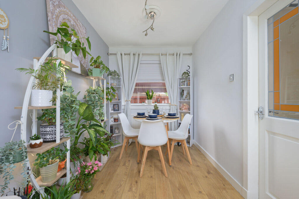 House in Bonnybridge, Falkirk - More