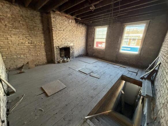 Top Floor T202610010927.jpg
