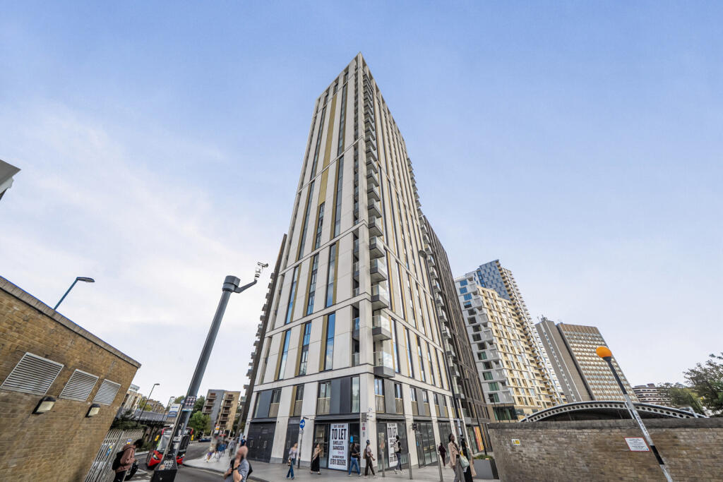 Apartment in London - More