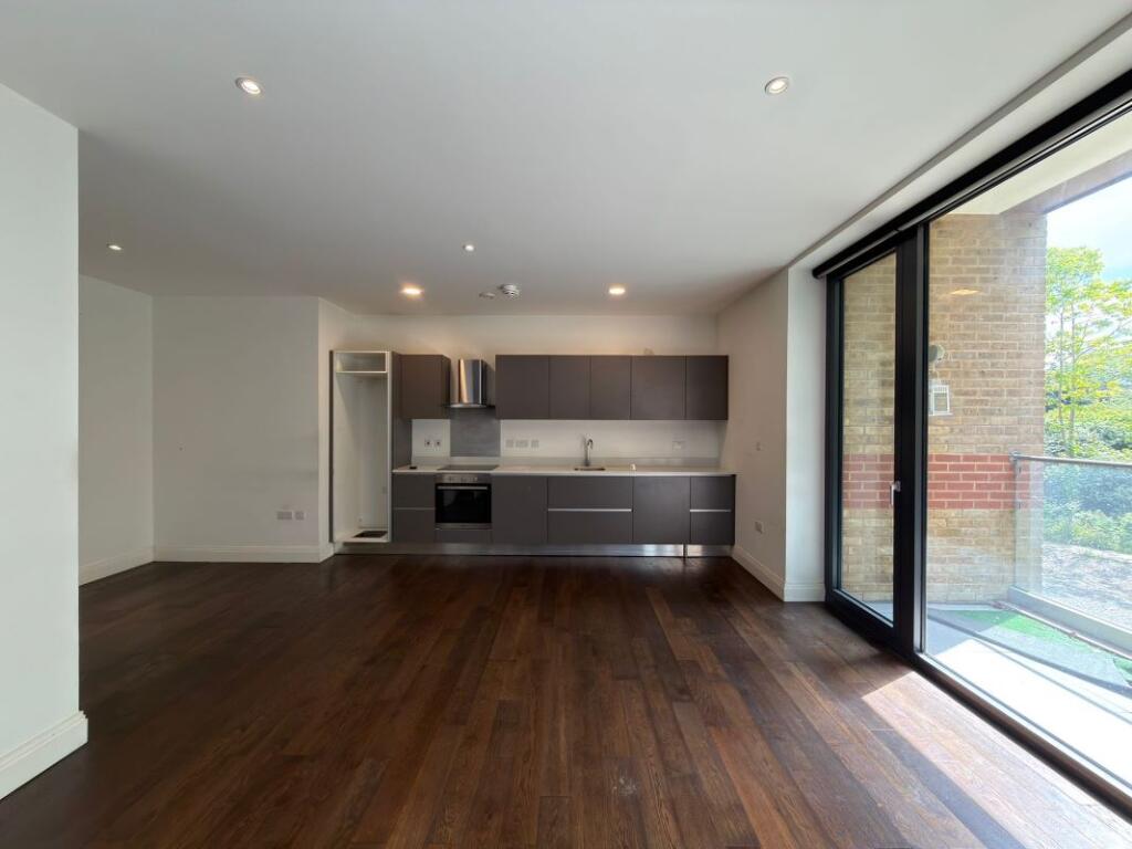 Apartment in London - View 3