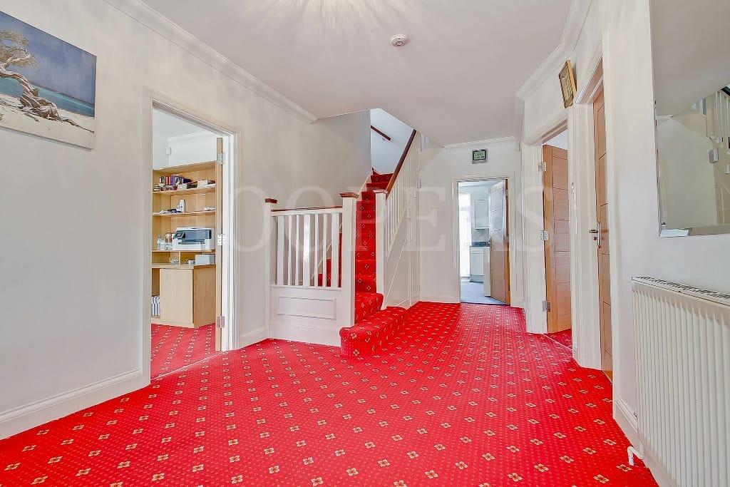 House in London - View 4