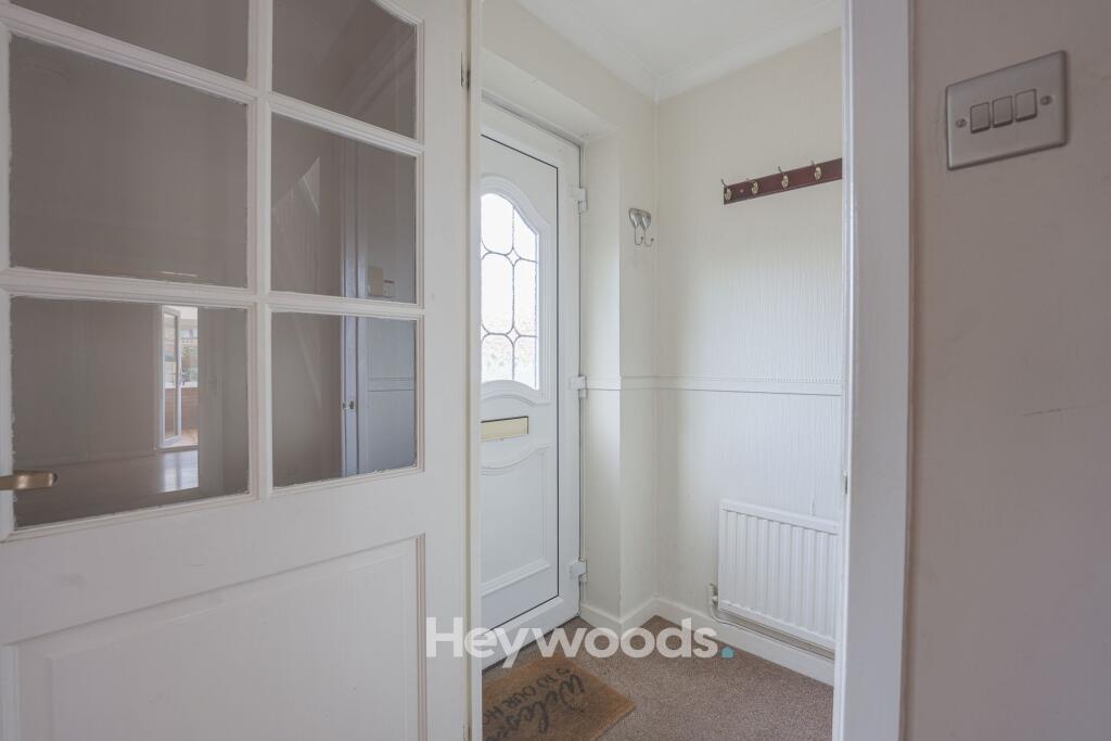 House in Stoke-on-Trent - More