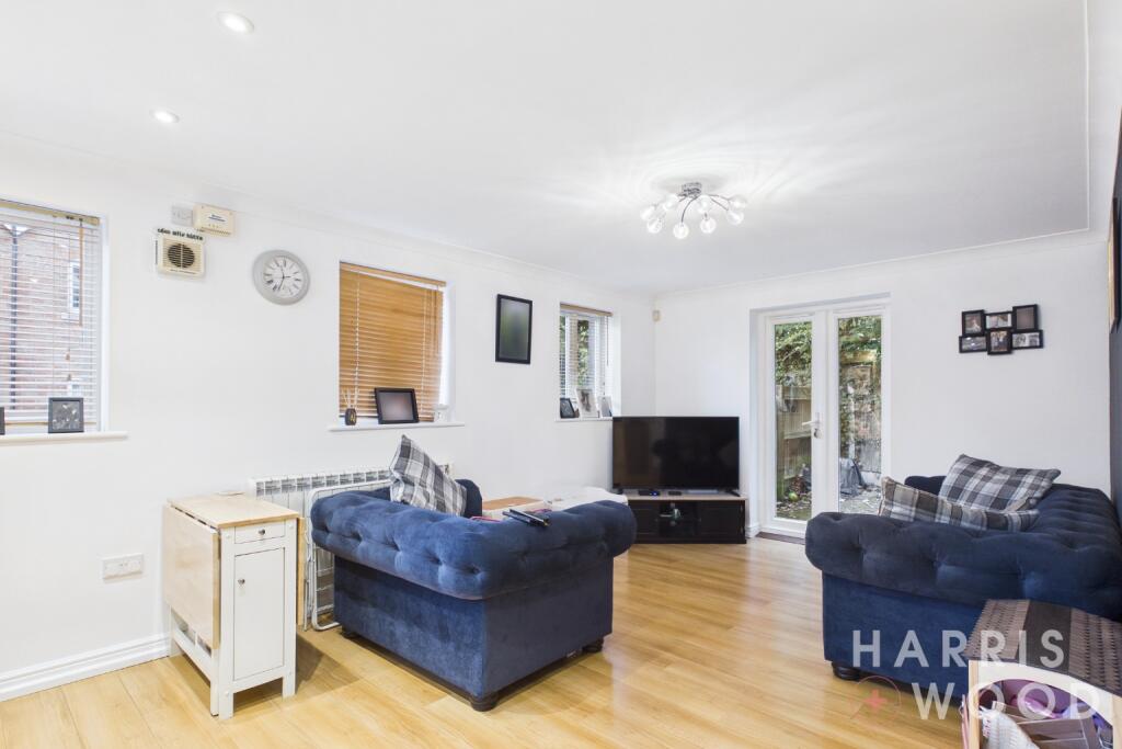 Apartment in Chelmsford - View 2