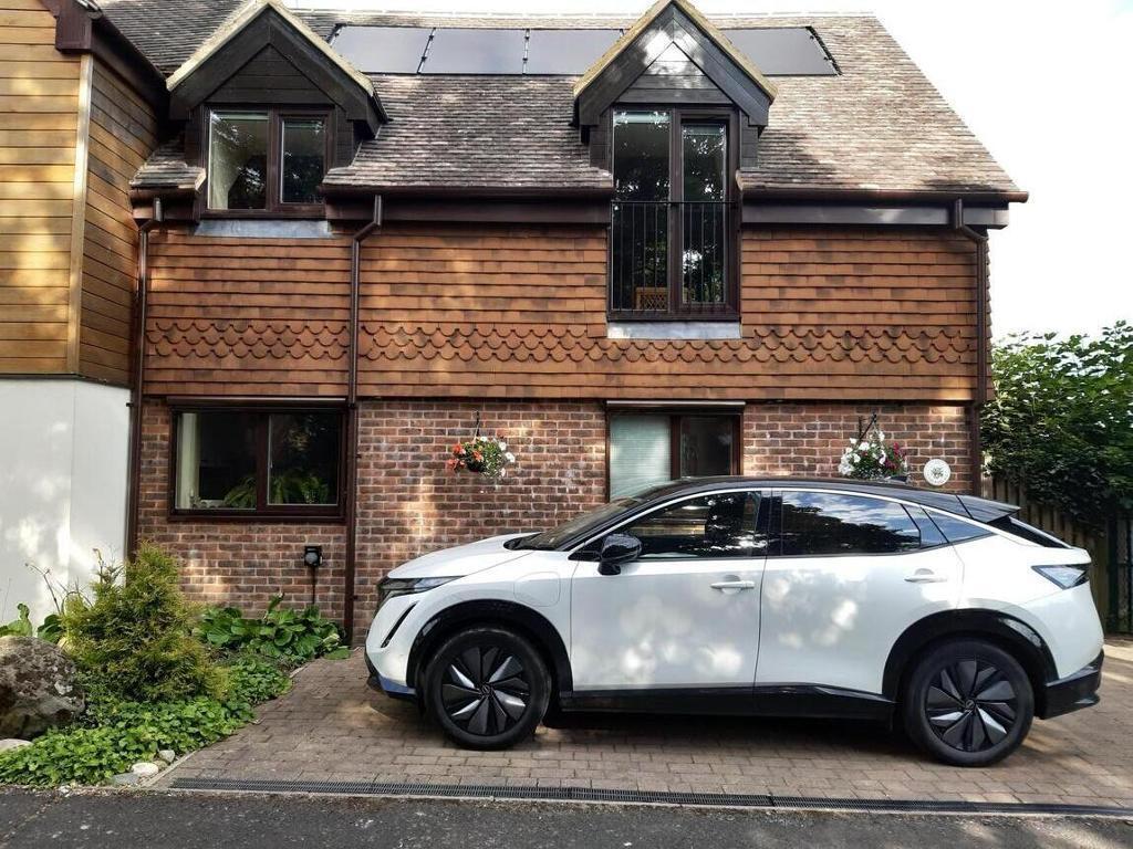 Main image of property: Chasewood Avenue, Enfield, Middlesex, EN2 8PT