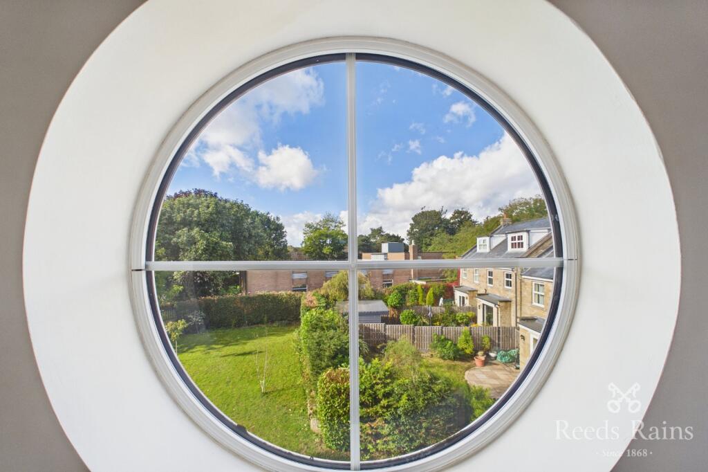 House in Sheffield, South Yorkshire - More