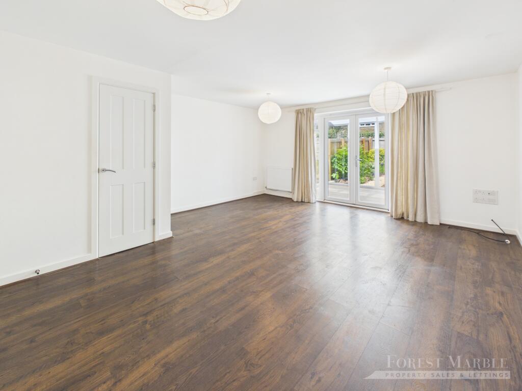 Dragonfly Close, frome photo 4