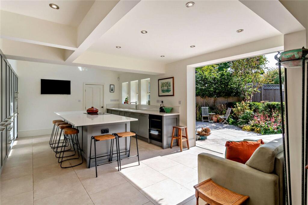 House in Harrogate, Coppice Valley - View 4