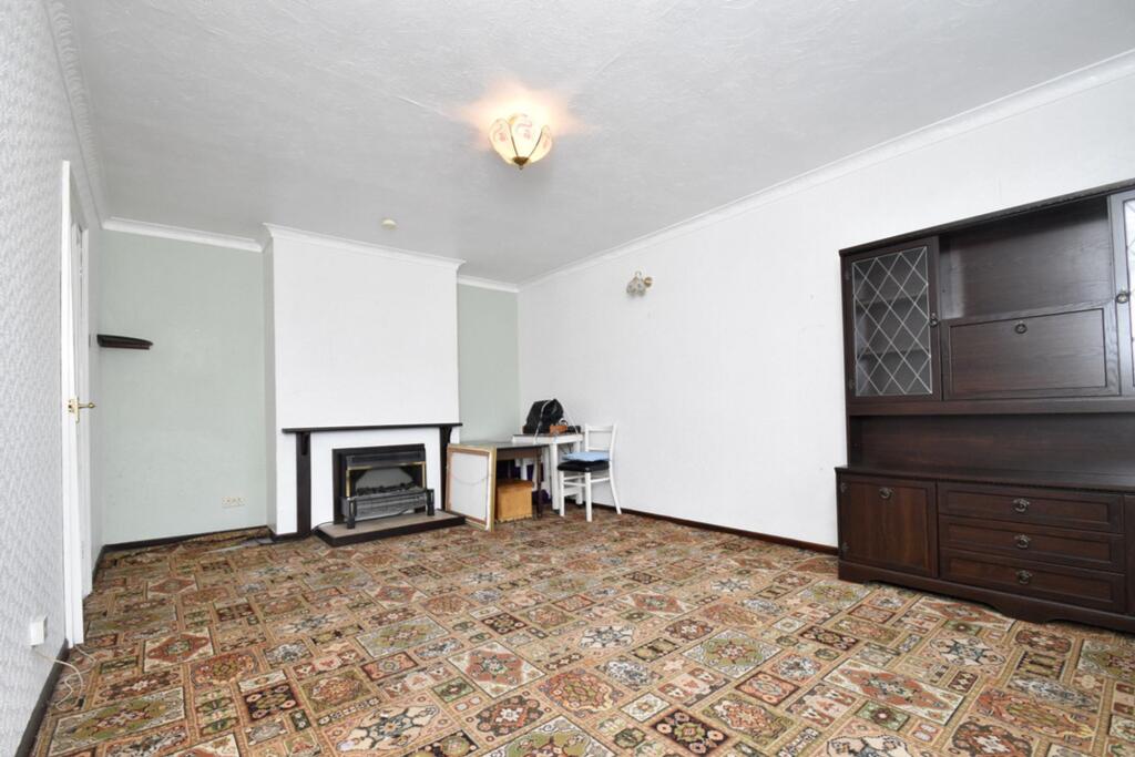 Feoffees Road, Somersham, PE28 photo 3
