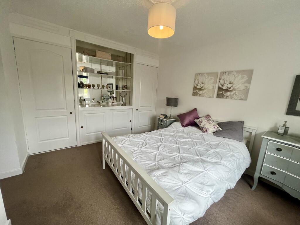 Apartment in Swindon - View 5