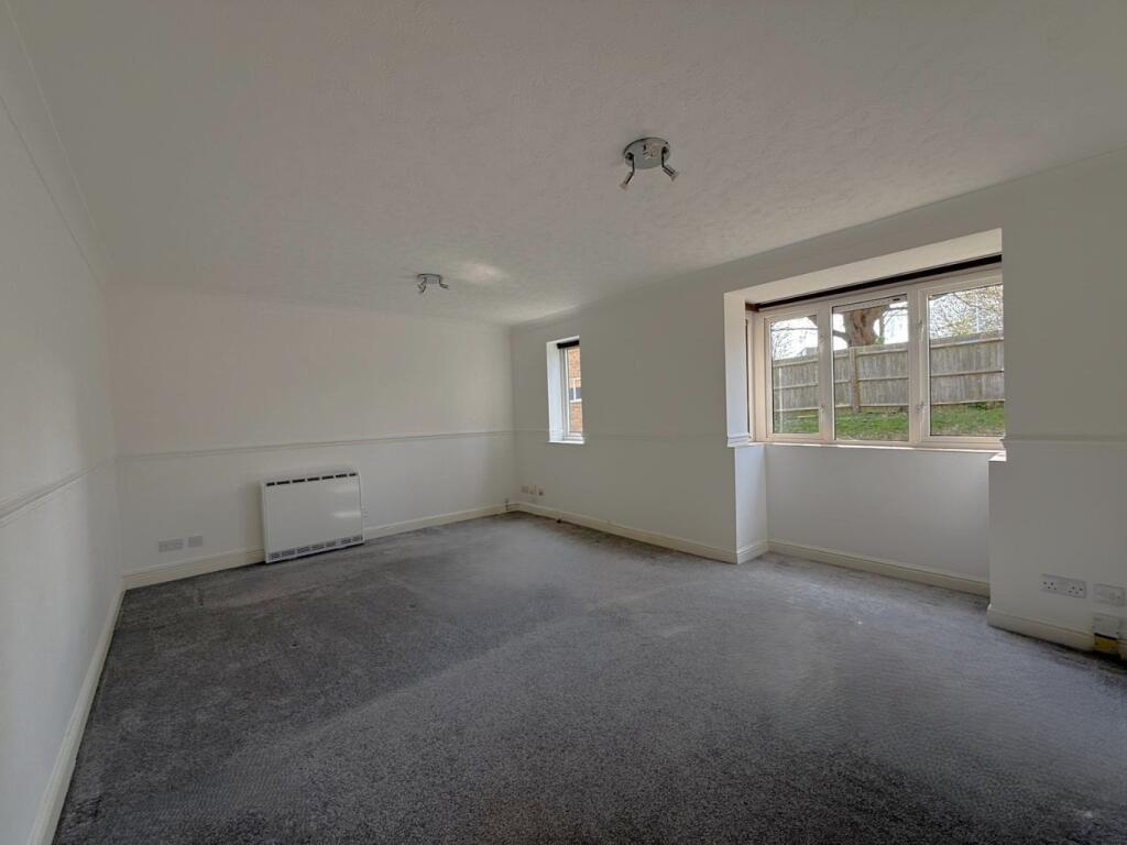Bond Road, Rainham, photo 4