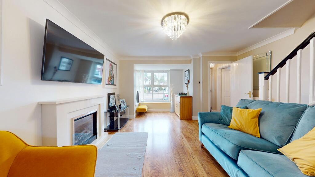 House in Newport - View 4