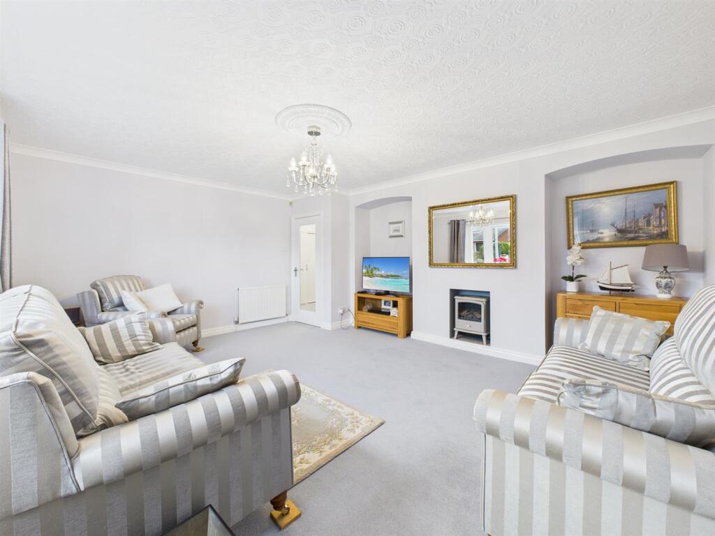 Keppel Drive, Bridlington photo 3