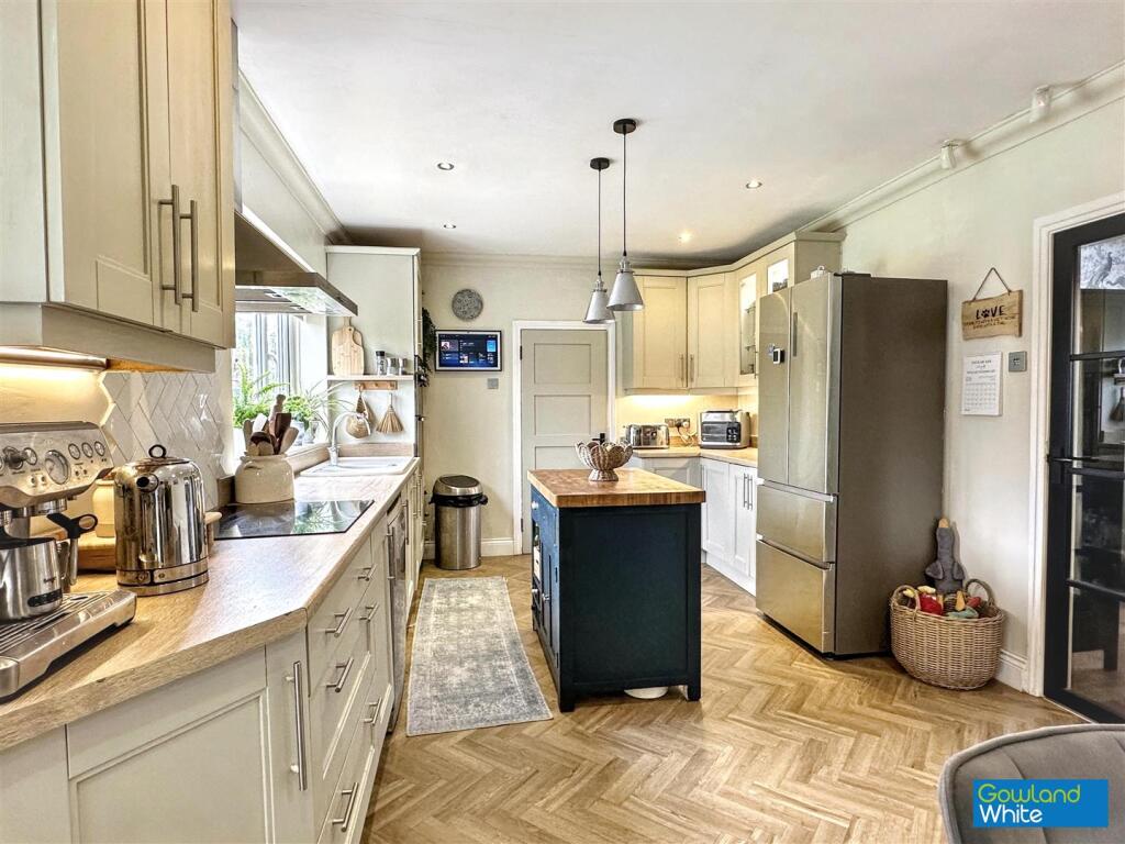 House in Stockton-on-Tees, Fairfield - More