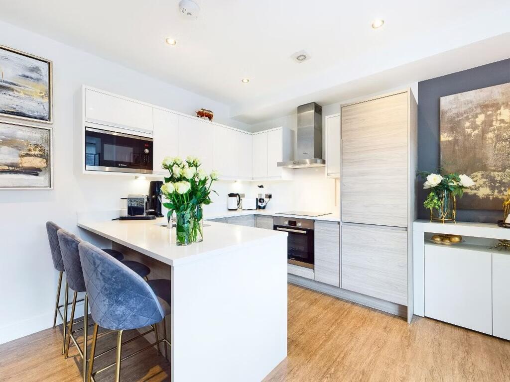 Apartment in Chester, City of Chester - View 2