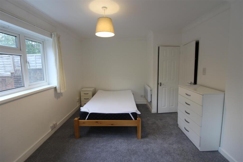 Main image of property: Bellevue Road, ** Student Apartment ****** Student Apartment ****, Southampton