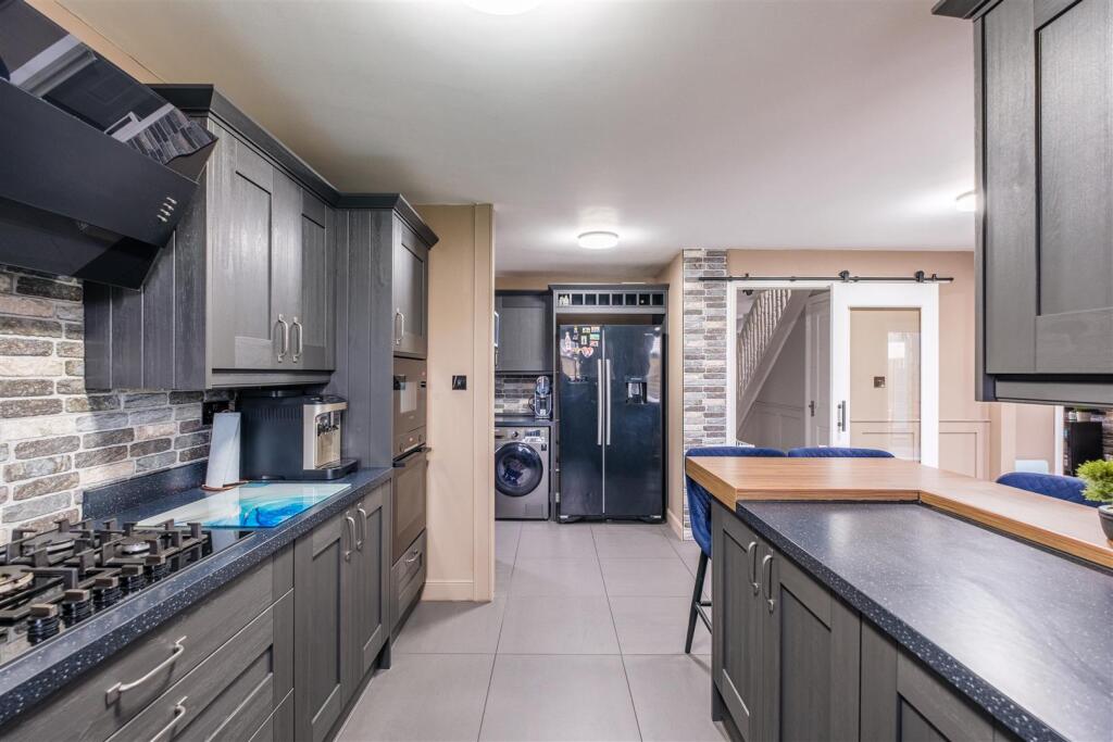 House in Motherwell - More
