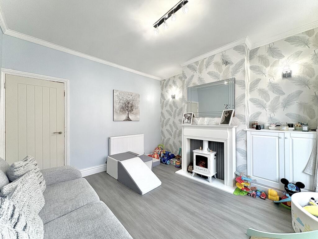 Kings Road, Sedgley, DY3 photo 2