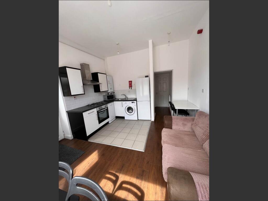 Main image of property: Miskin Street, Flat 1, Cathays, Cardiff
