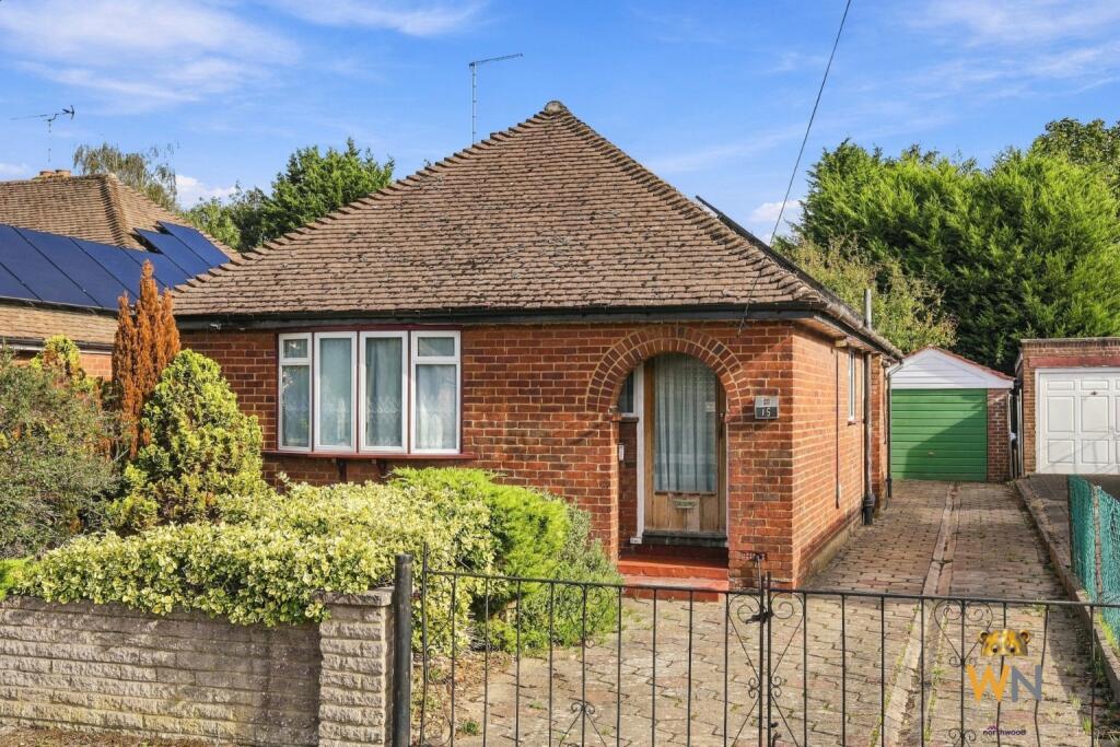Main image of property: St Mary's Avenue, Shenfield, CM15