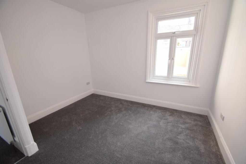 Apartment in Brighton - View 3