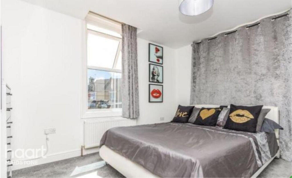 Main image of property: Tonbridge Road, Maidstone