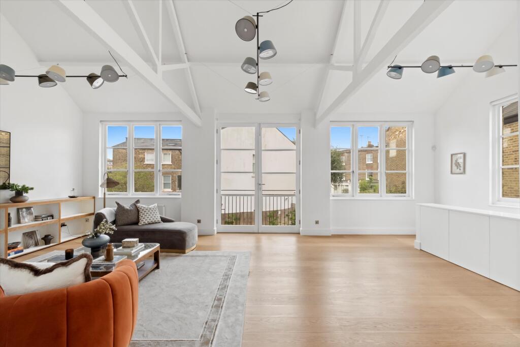 House in London - View 3