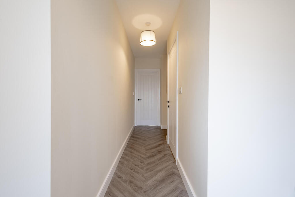 House in Worcester - View 4