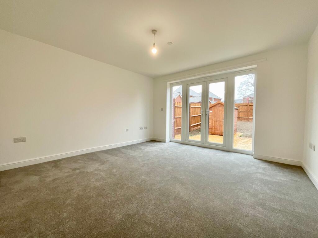Saturn Road, Caerleon, Newport, NP18 photo 4