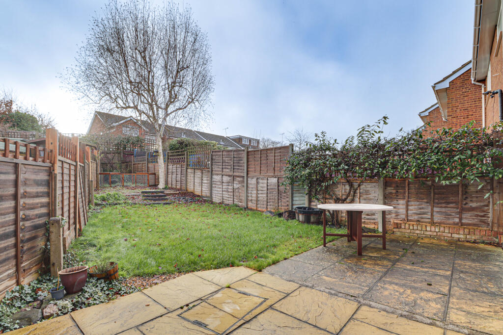 Additional image 17 of Broadstone Road, Harpenden, Hertfordshire, AL5