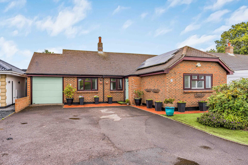 Main image of property: MENGHAM