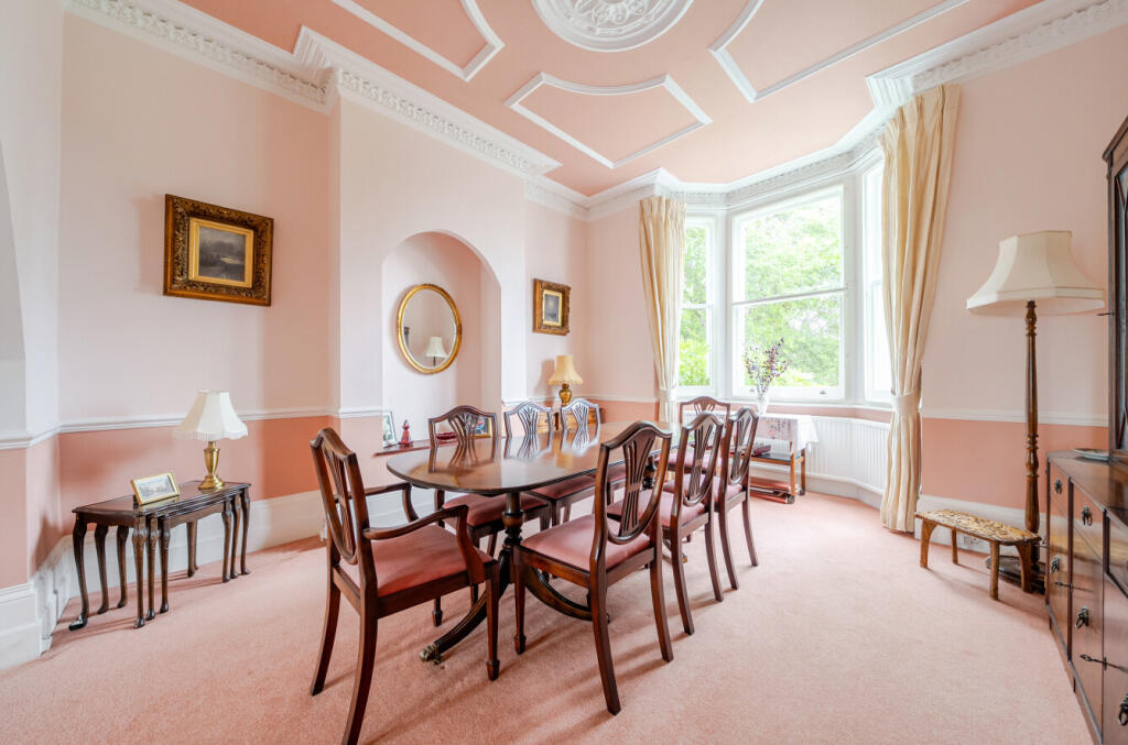 House in London - View 3