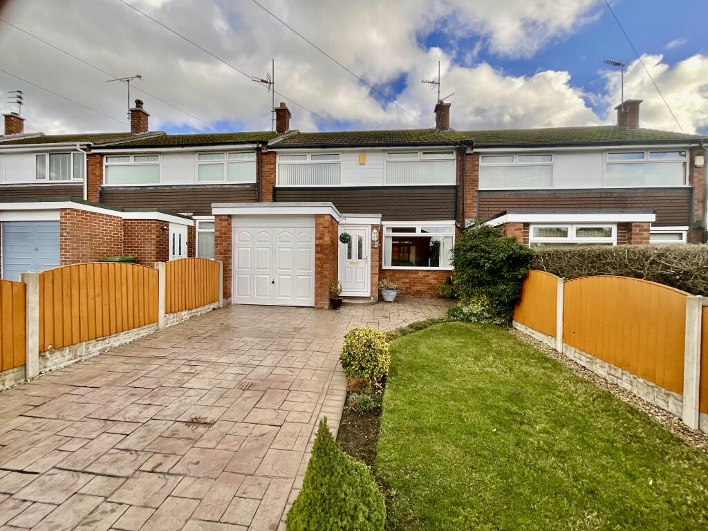 3-bed house on Morton Avenue, Helsby, WA6, £230,000