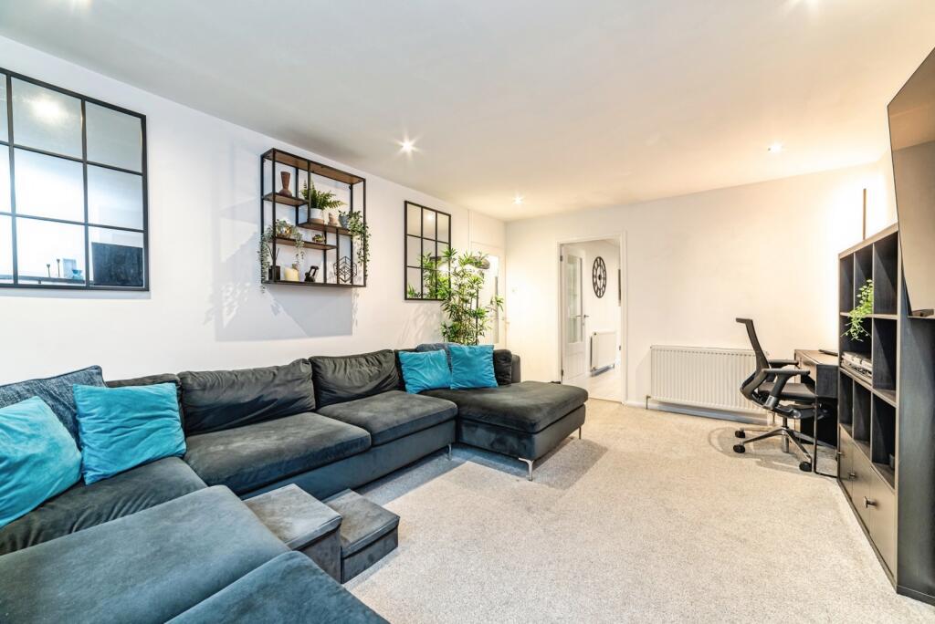 New Road, Tadley, Hampshire, RG26 photo 4