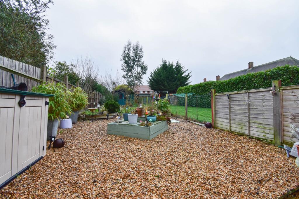 Alexander Close, Stewartby, MK43 photo 3