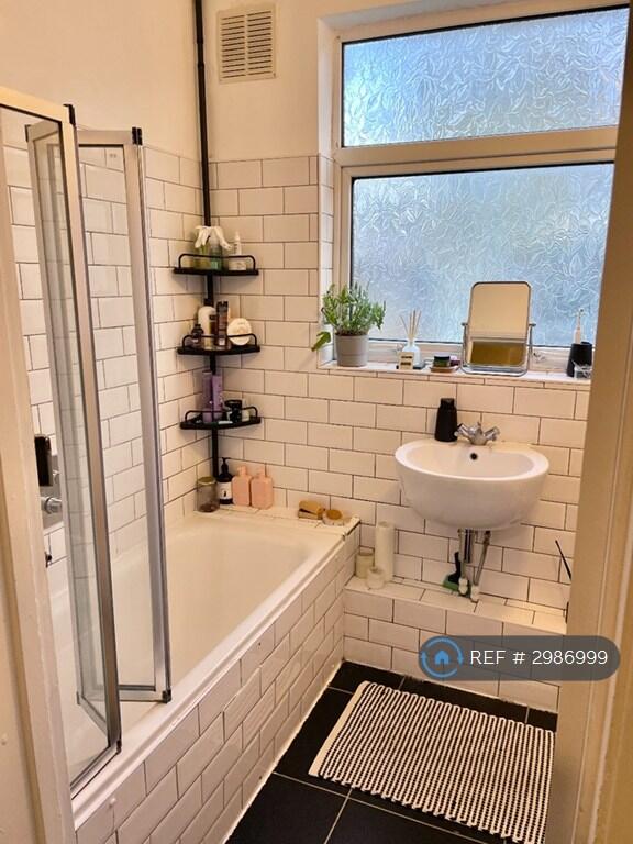 House in London - View 4