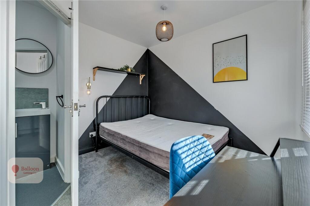 House in Bristol, Repton Grange, Brentry - More