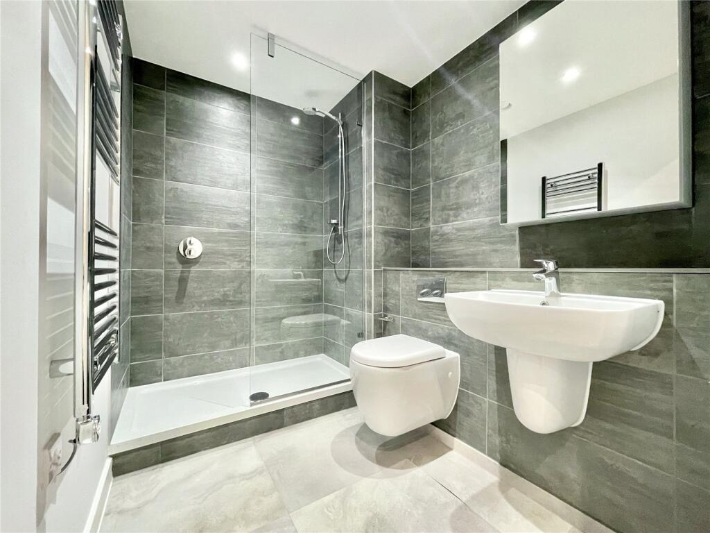 Apartment in Manchester - More